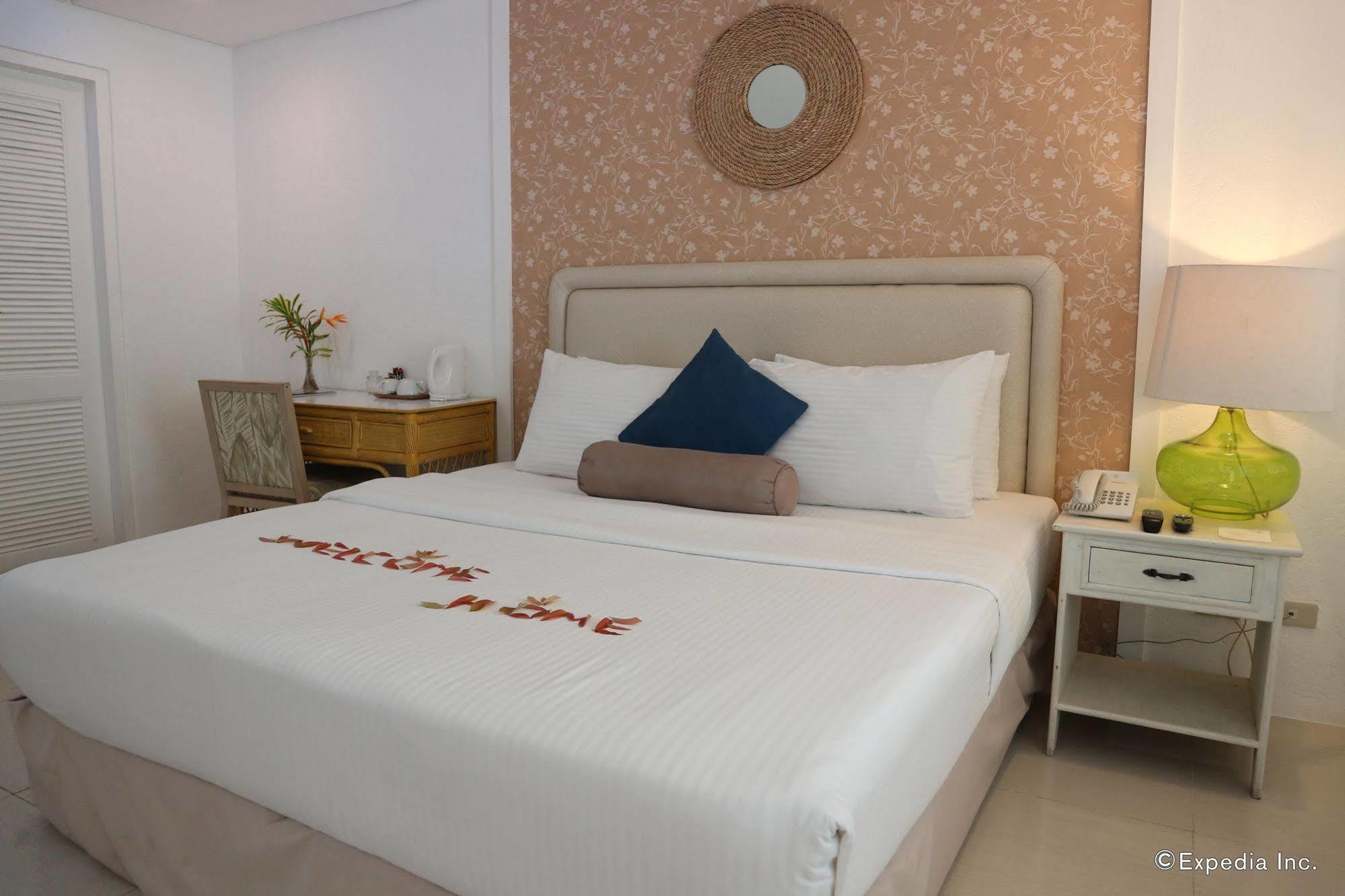 Sta. Monica Beach Club Dumaguete City Esterno foto