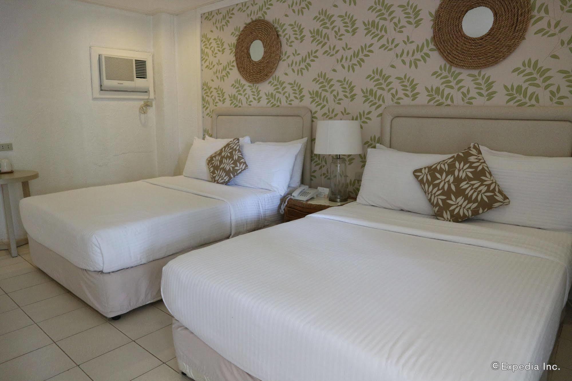 Sta. Monica Beach Club Dumaguete City Esterno foto